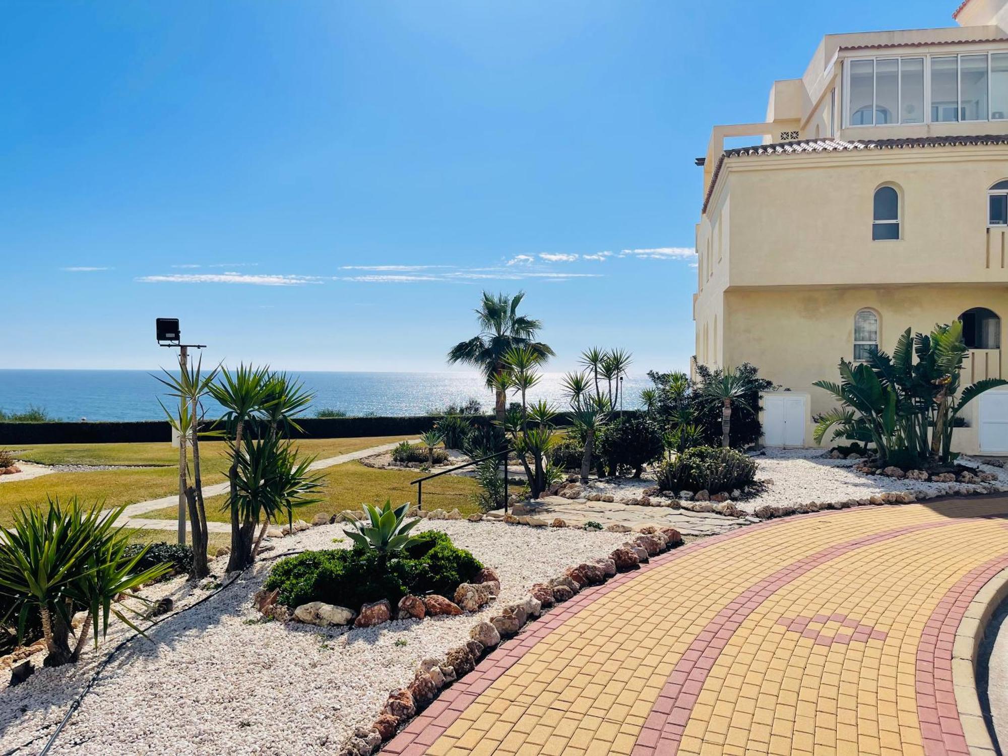 La Cala Gorgeous 2 Bedroom Apartment With Stunning Gardens, Pools And Sea Views El Faro Экстерьер фото