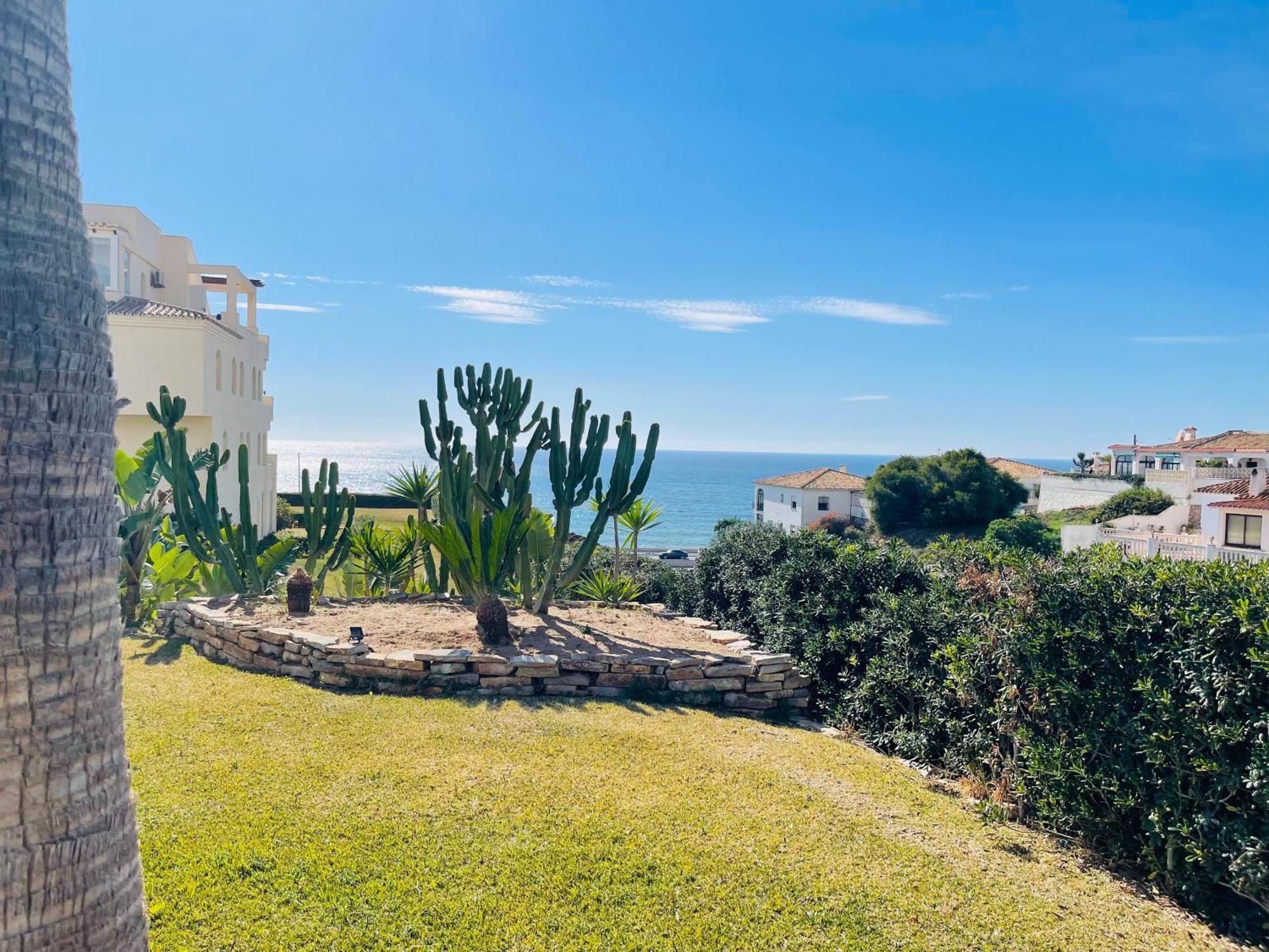 La Cala Gorgeous 2 Bedroom Apartment With Stunning Gardens, Pools And Sea Views El Faro Экстерьер фото